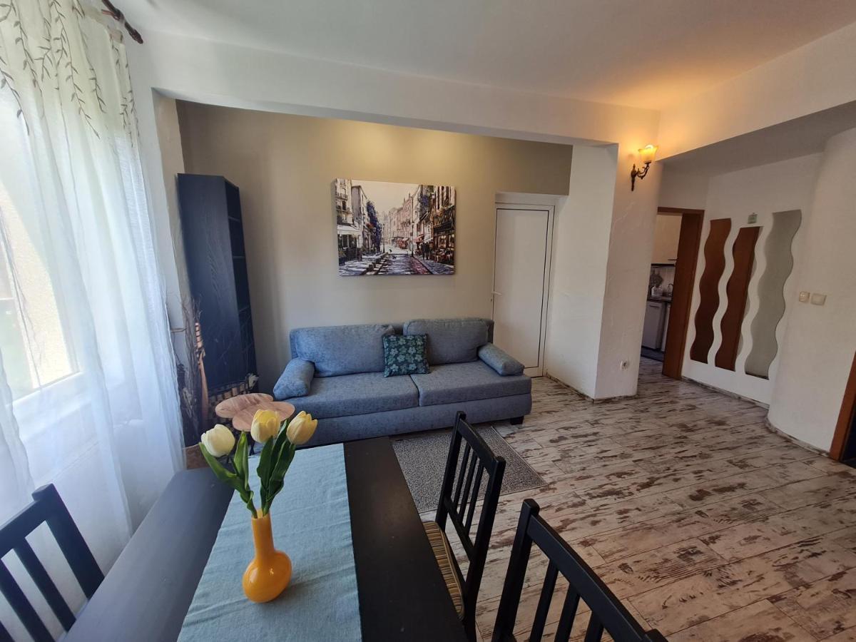 Raya Maisonette, Ideal Center Apartment โซเฟีย ภายนอก รูปภาพ